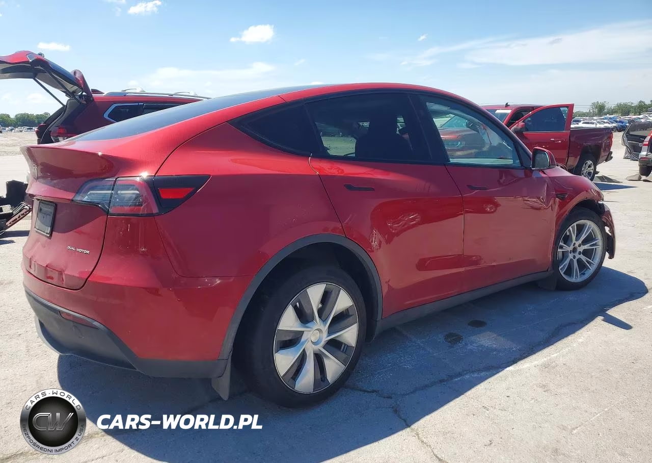 2023 Tesla Model Y VIN:7SAYGDEE9PA203149 - 3