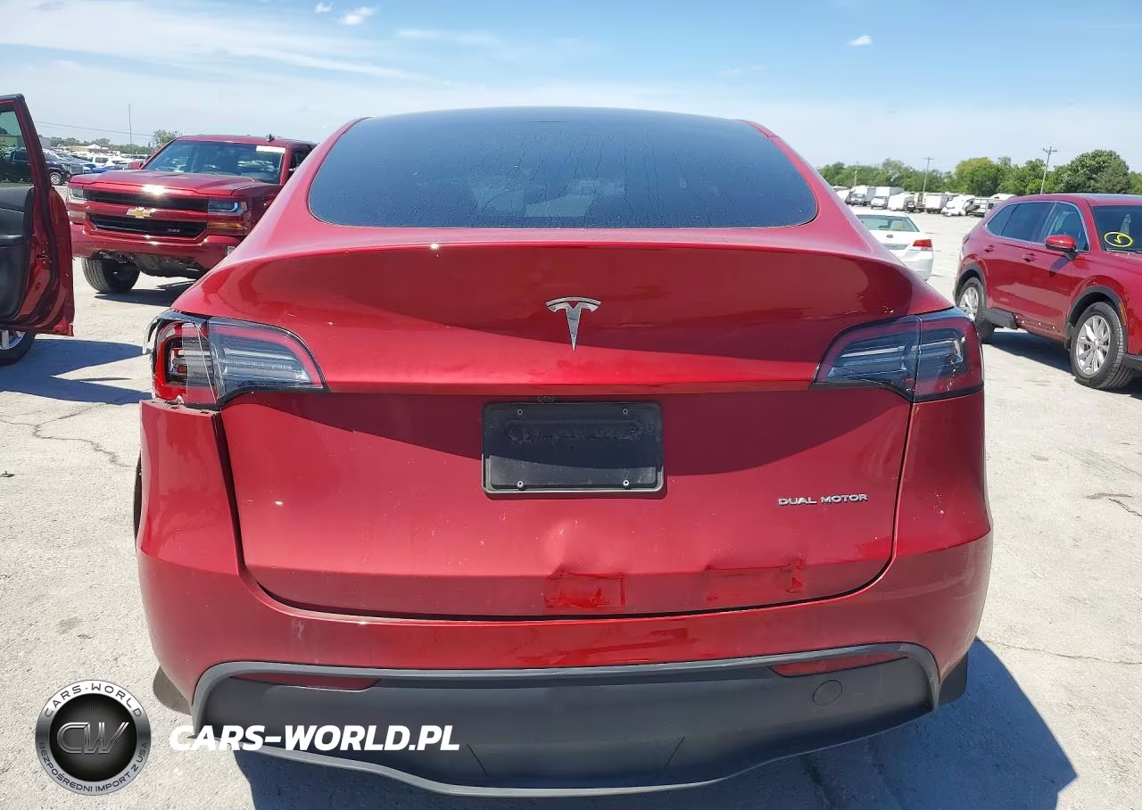 2023 Tesla Model Y VIN:7SAYGDEE9PA203149 - 6