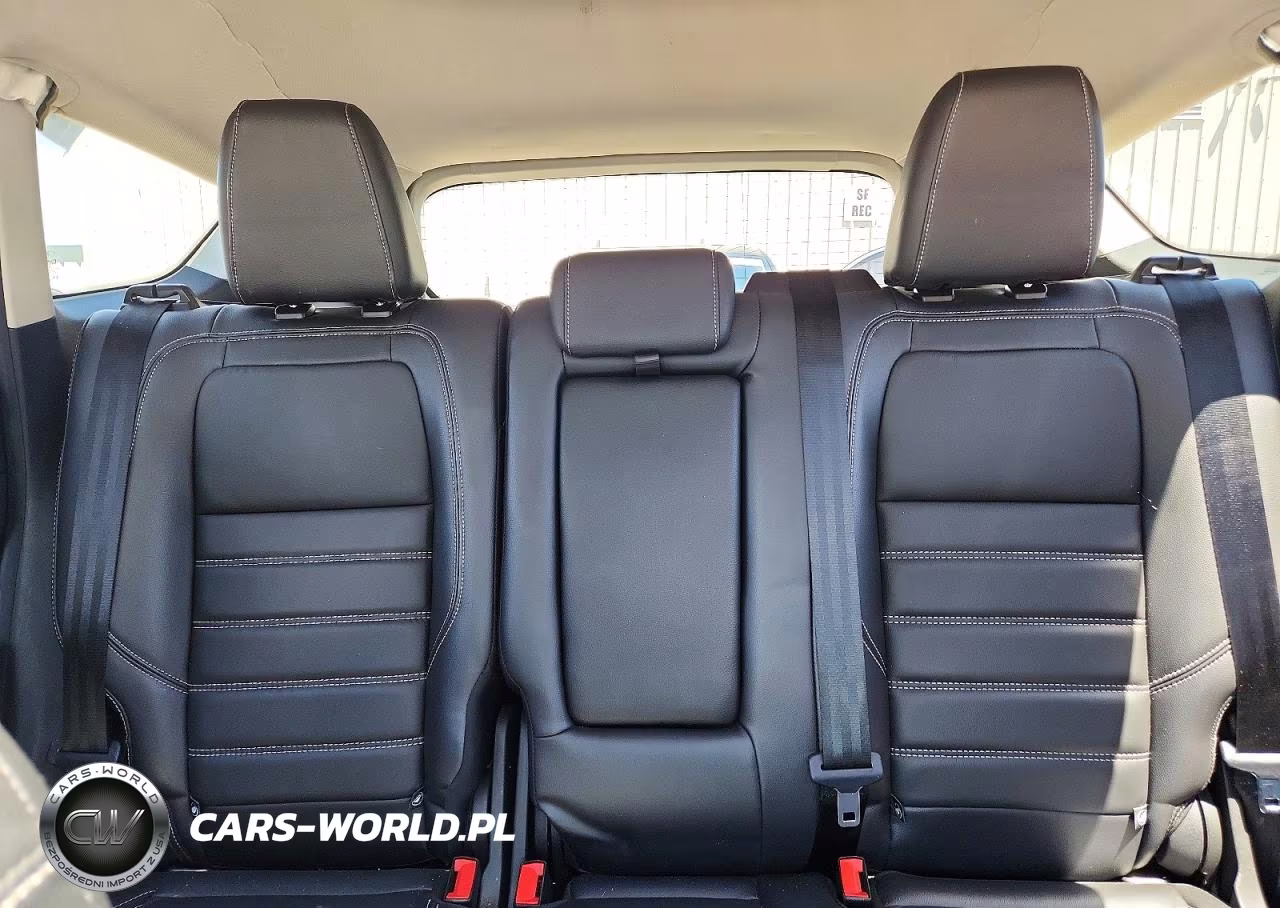 2019 Ford Escape Titanium VIN:1FMCU9J94KUB51143 - 10