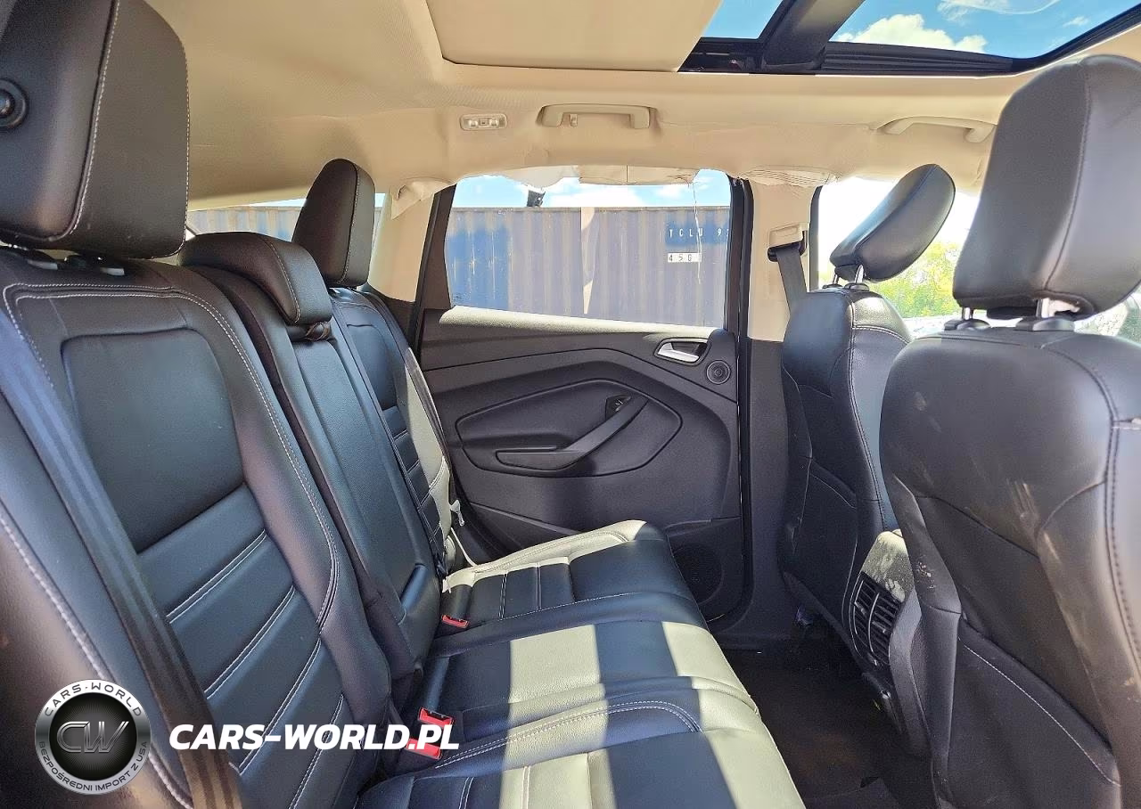 2019 Ford Escape Titanium VIN:1FMCU9J94KUB51143 - 11