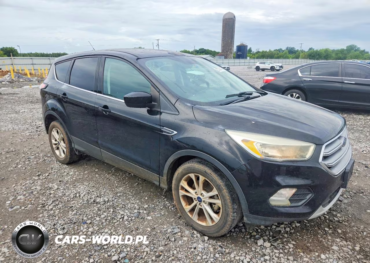 2017 Ford Escape Se VIN:1FMCU0GD6HUD10180 - 4