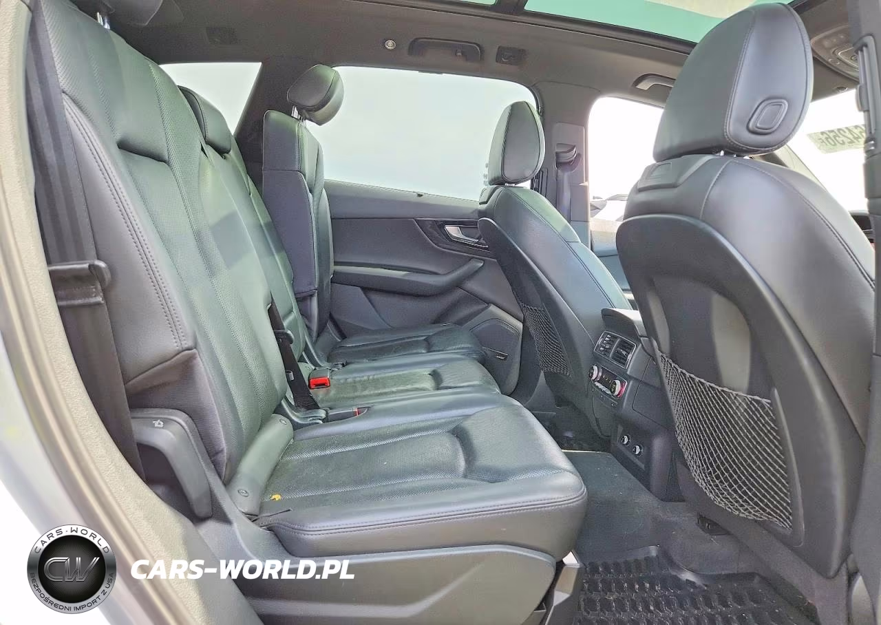 2018 Audi Q7 Prestige VIN:WA1VAAF70JD002722 - 11
