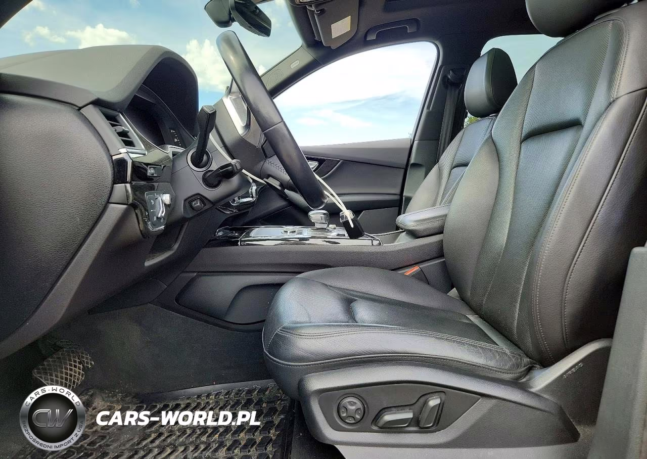 2018 Audi Q7 Prestige VIN:WA1VAAF70JD002722 - 7