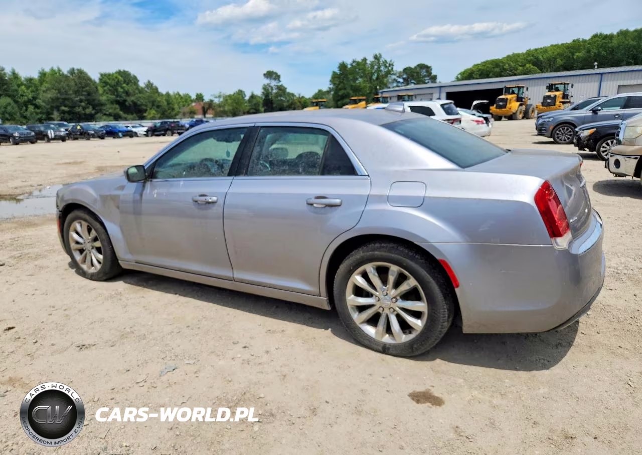 2015 Chrysler 300 Limited VIN:2C3CCARG5FH830959 - 2