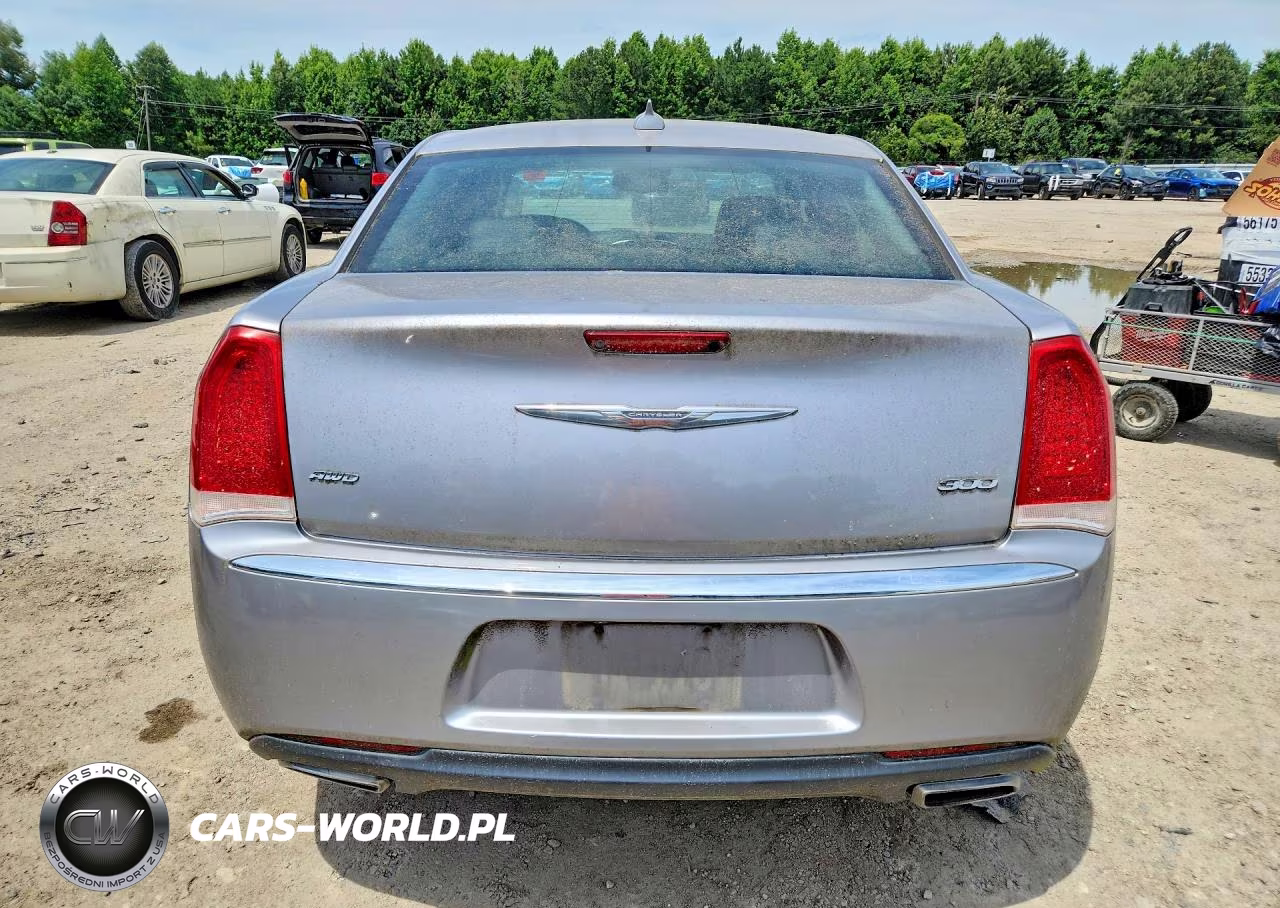 2015 Chrysler 300 Limited VIN:2C3CCARG5FH830959 - 6