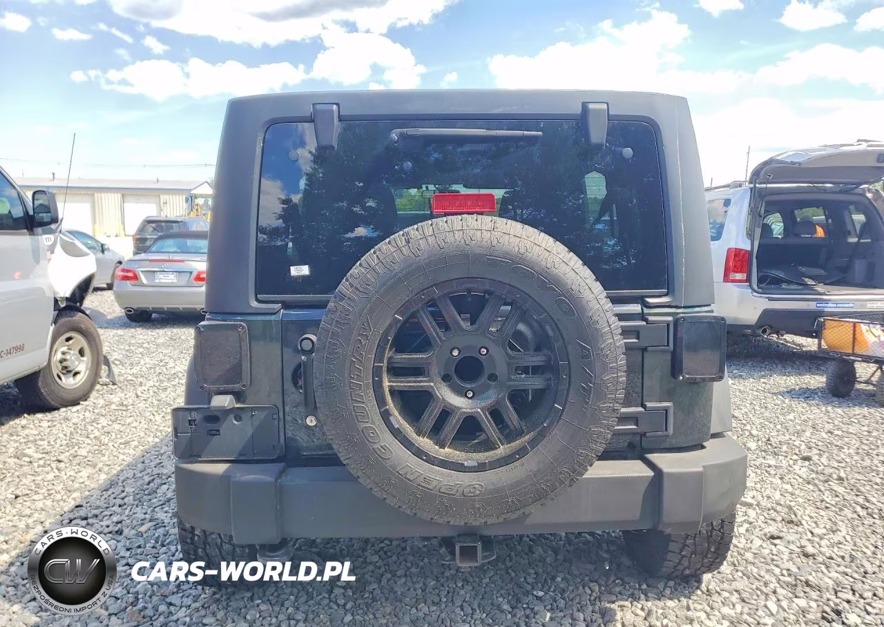 2011 Jeep Wrangler Unlimited Sport VIN:1J4BA3H18BL581943 - 6