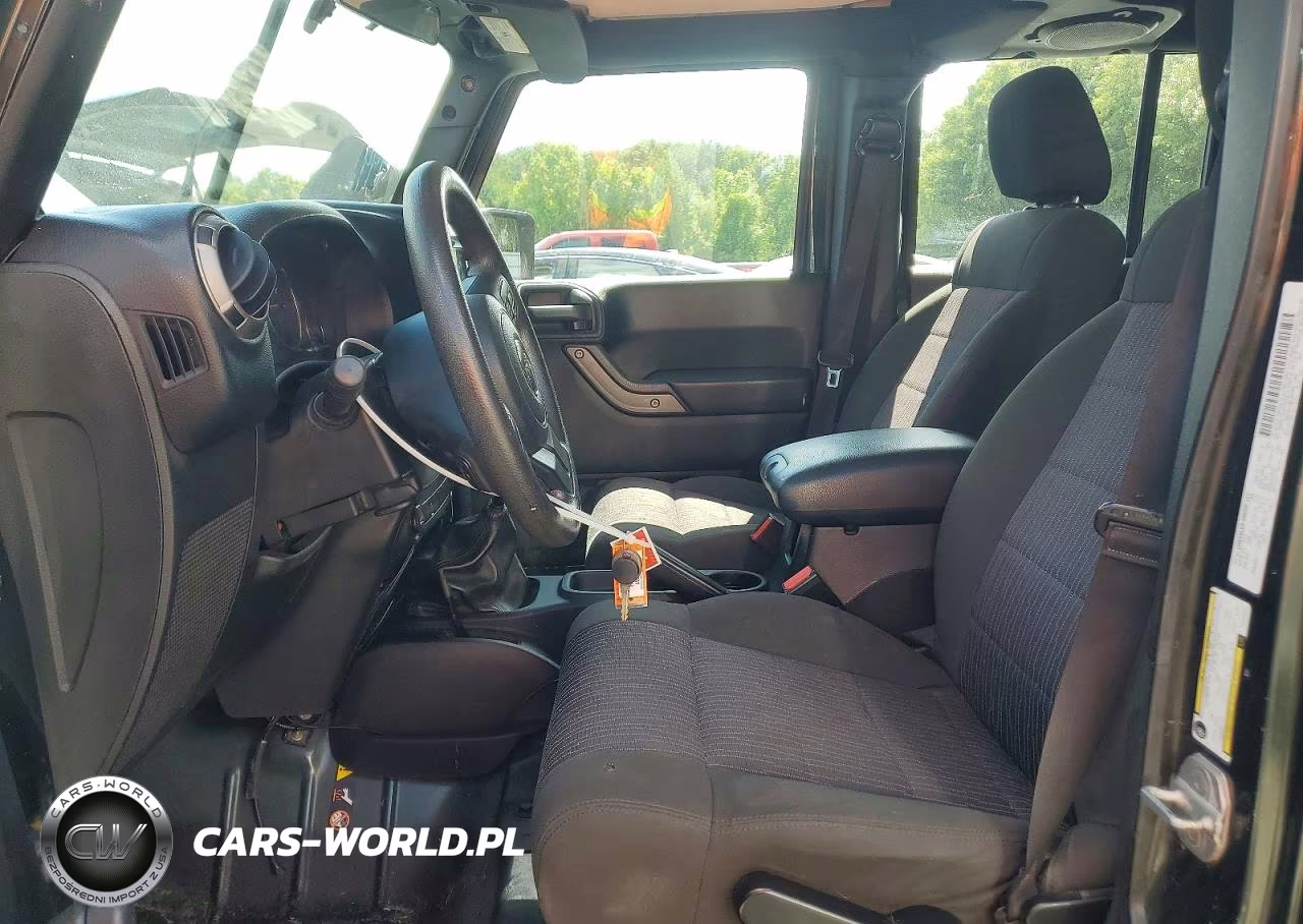 2011 Jeep Wrangler Unlimited Sport VIN:1J4BA3H18BL581943 - 7