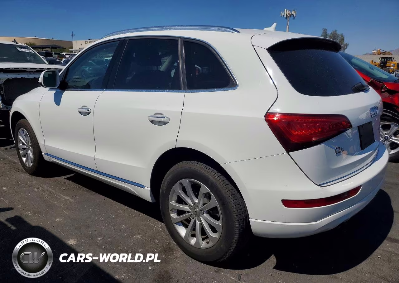 2015 Audi Q5 Premium VIN:WA1CFAFP1FA039876 - 2