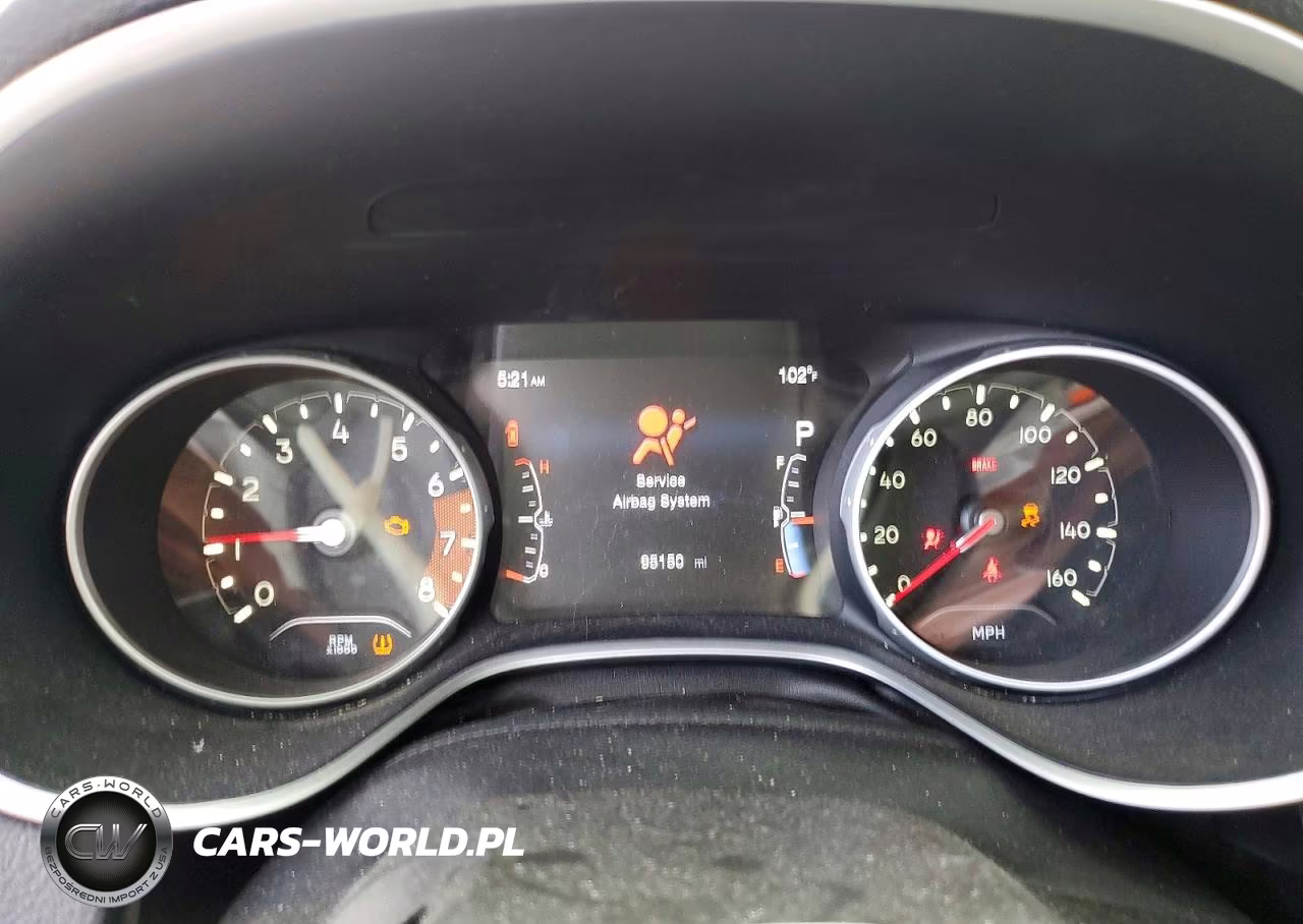 2018 Jeep Compass Latitude VIN:3C4NJCBB3JT124917 - 9