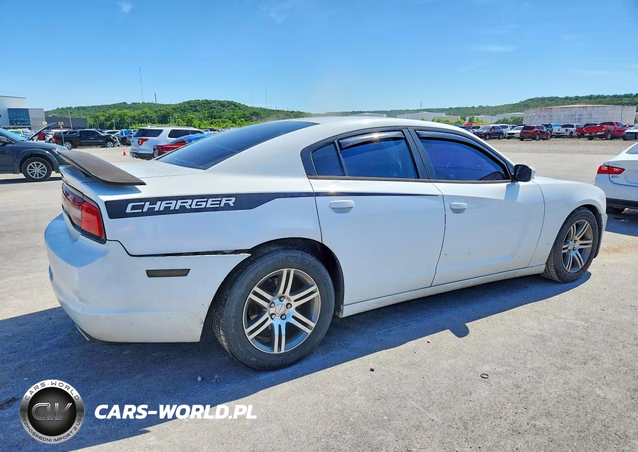 2013 Dodge Charger Se VIN:2C3CDXBG1DH563956 - 3