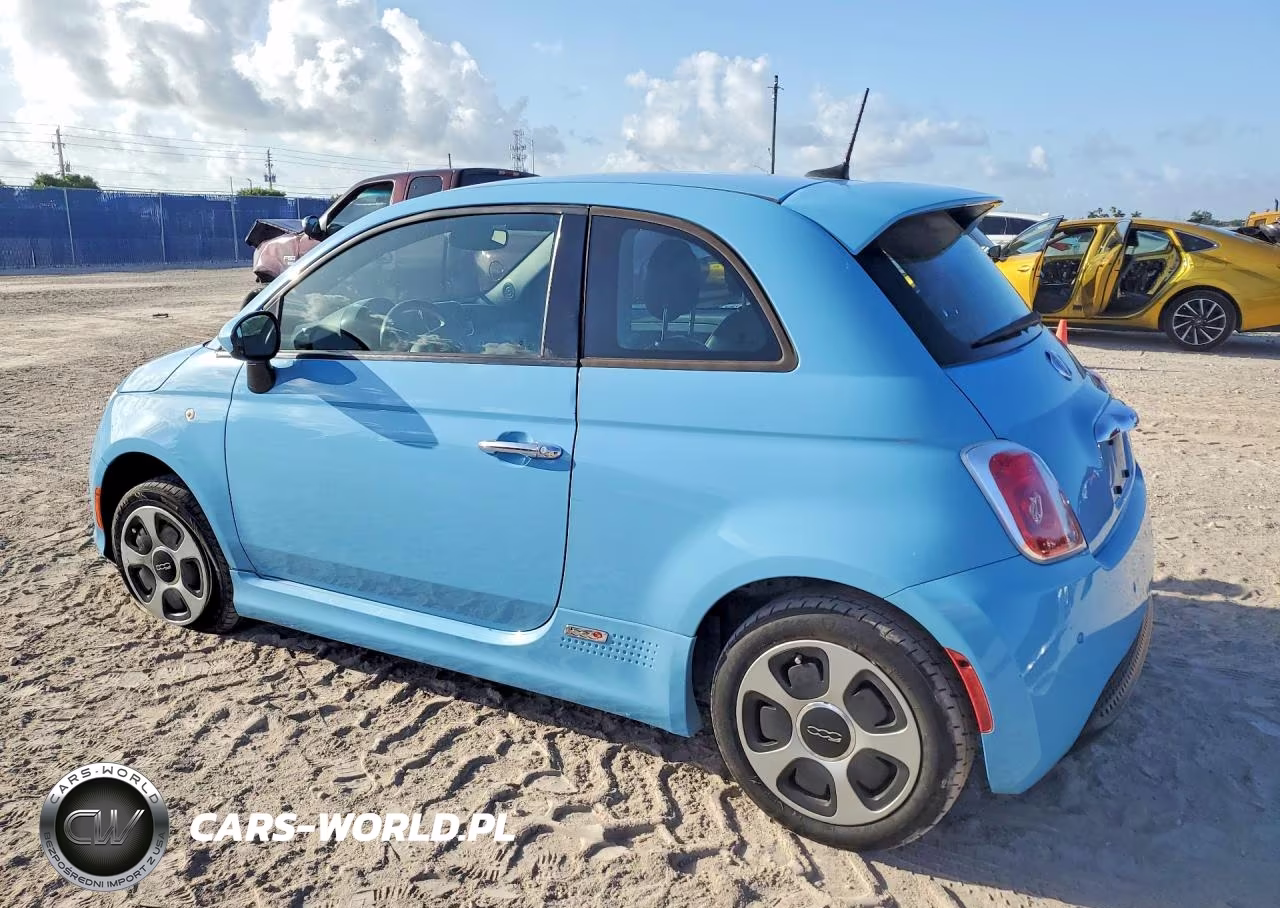 2017 Fiat 500 Electric VIN:3C3CFFGE1HT579907 - 2