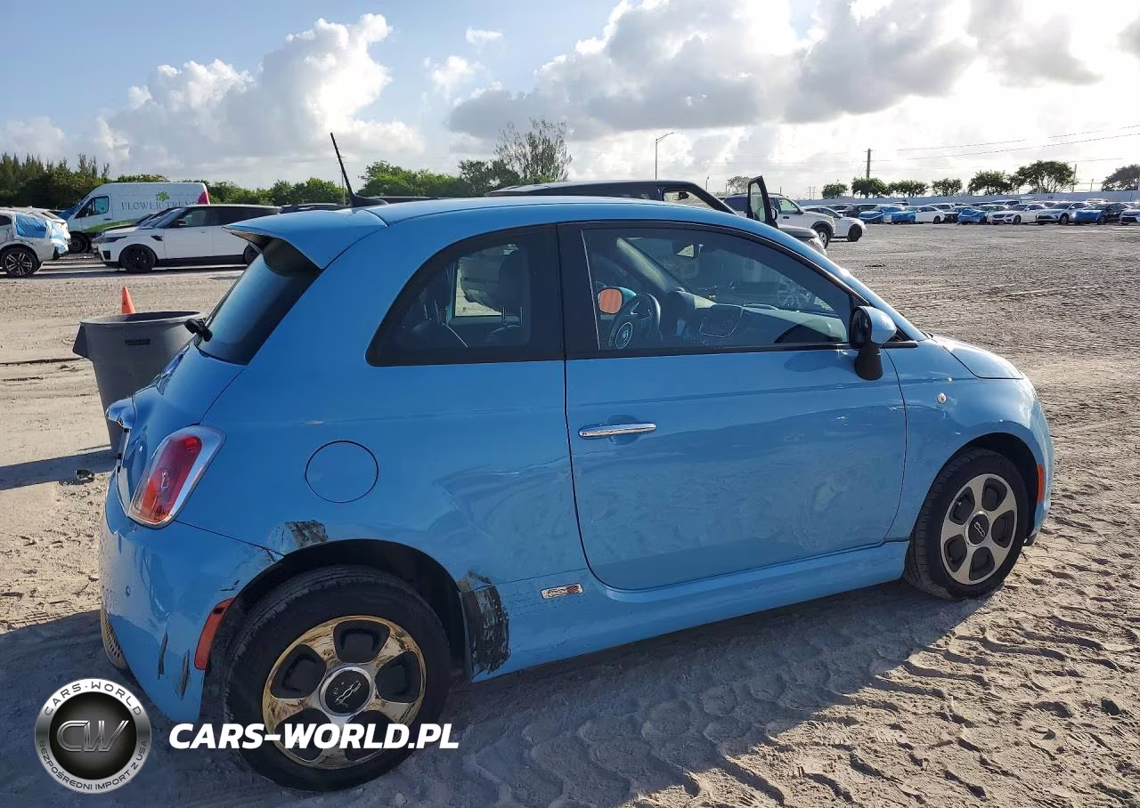 2017 Fiat 500 Electric VIN:3C3CFFGE1HT579907 - 3