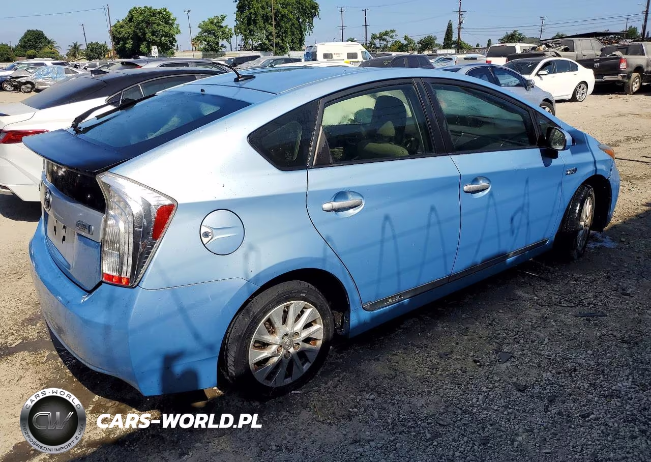 2013 Toyota Prius Plug-In Hybrid Base VIN:JTDKN3DP7D3046075 - 3