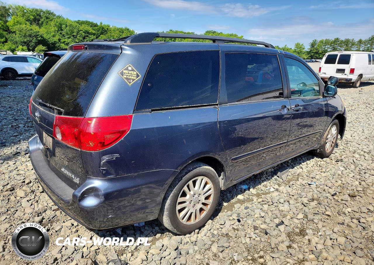 2010 Toyota Sienna Le VIN:5TDJK4CC1AS029839 - 3