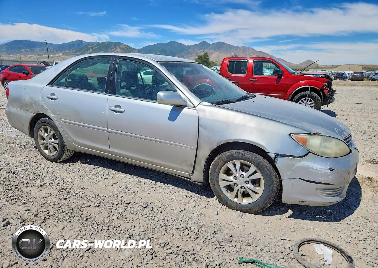 2005 Toyota Camry Le V6 VIN:4T1BF30K75U110436 - 4