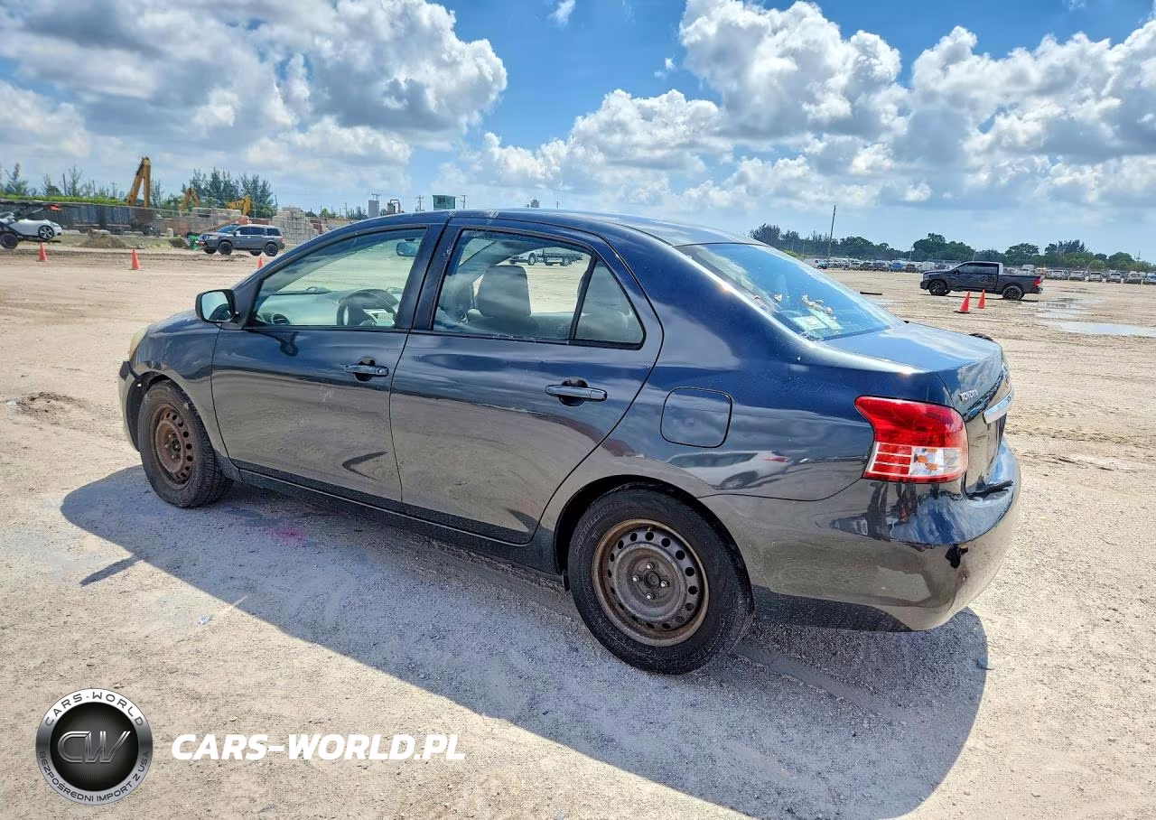 2011 Toyota Yaris Base VIN:JTDBT4K34BL002107 - 2