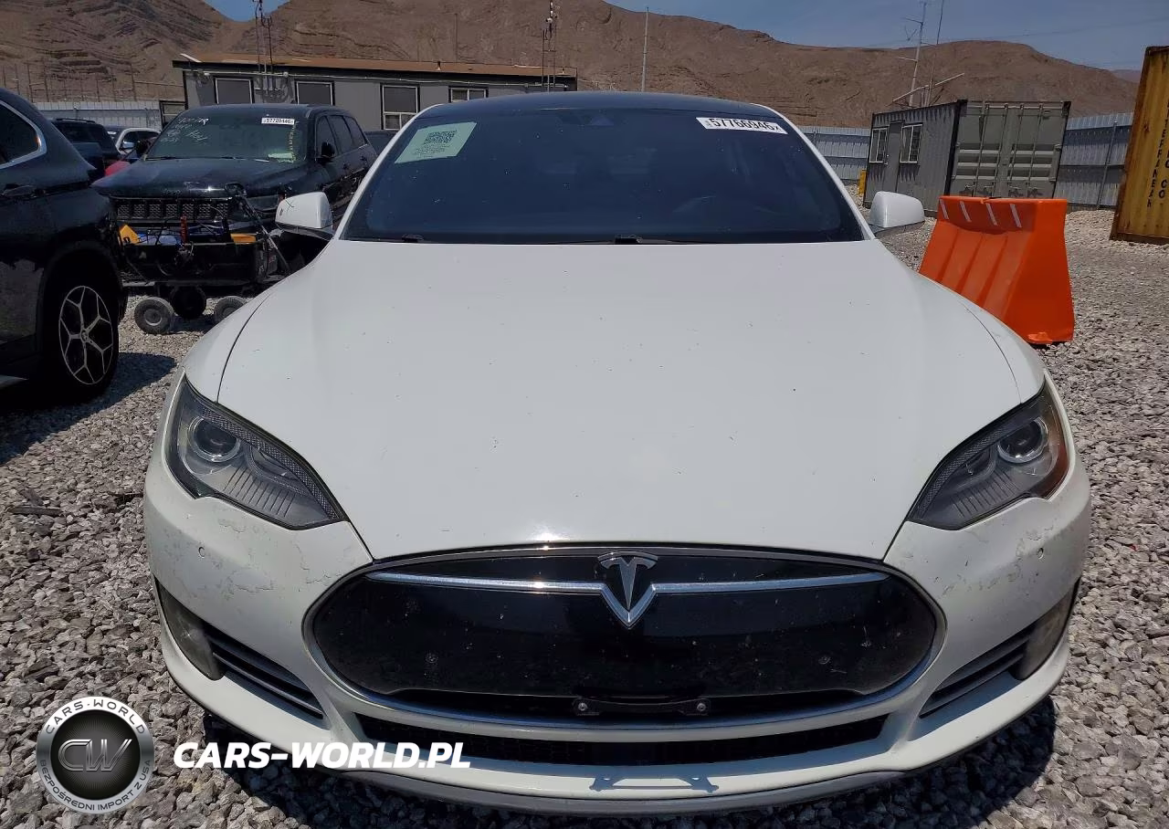 2015 Tesla Model S 85D VIN:5YJSA1H22FF096628 - 5