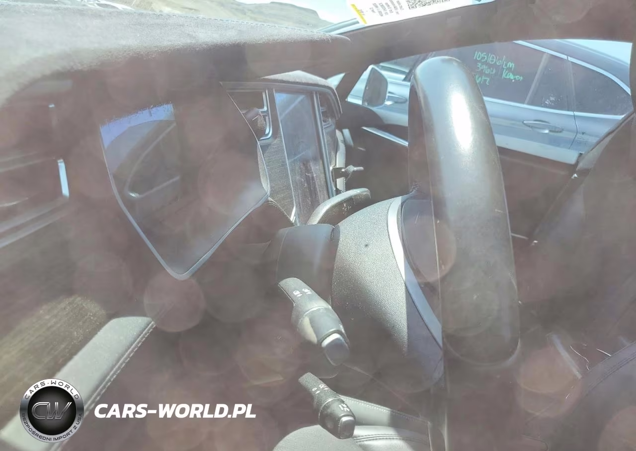 2015 Tesla Model S 85D VIN:5YJSA1H22FF096628 - 9