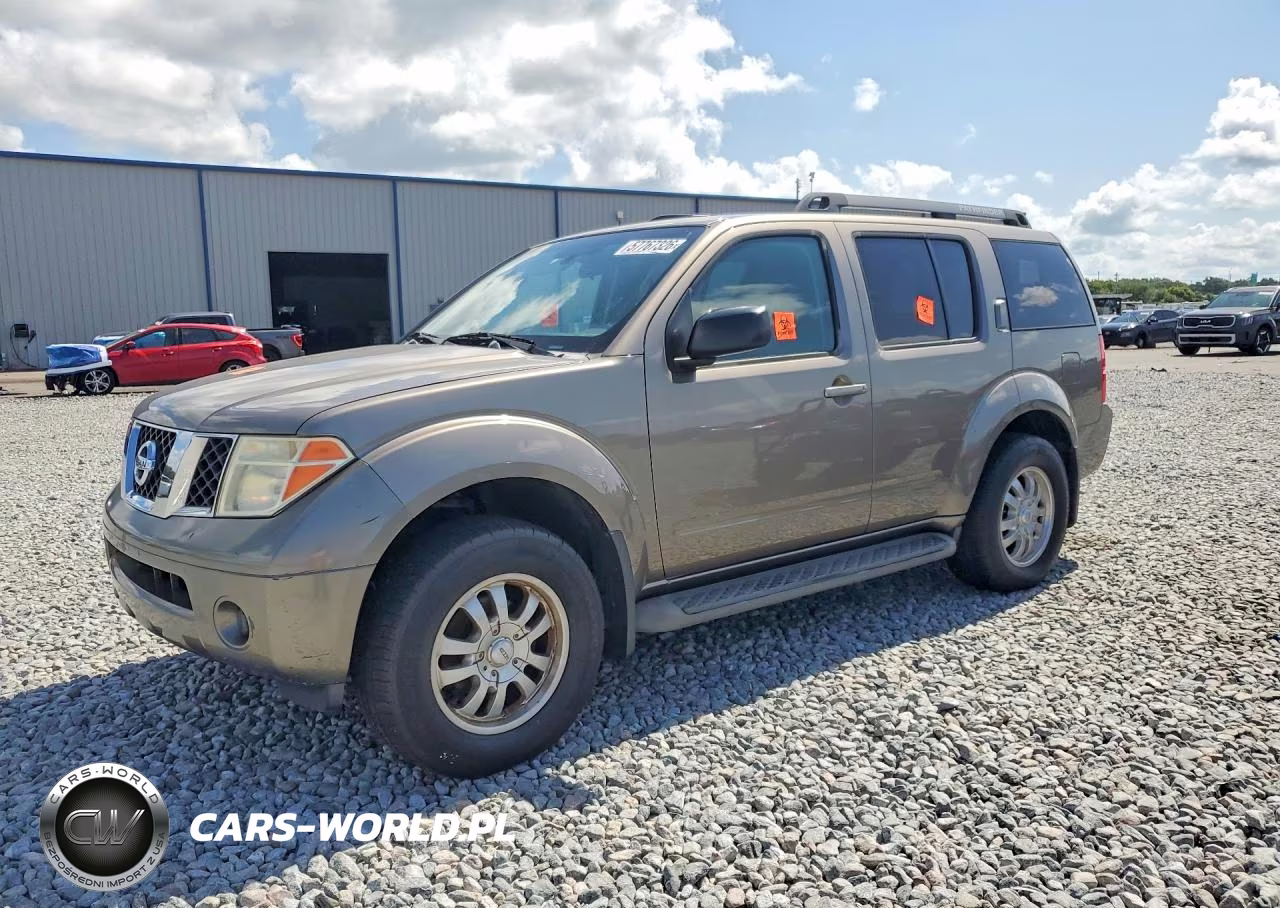 2005 Nissan Pathfinder Xe
