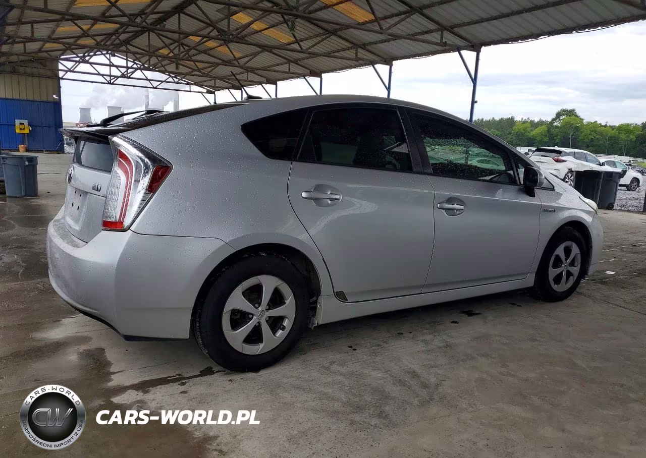 2012 Toyota Prius Three VIN:JTDKN3DU8C5493295 - 3