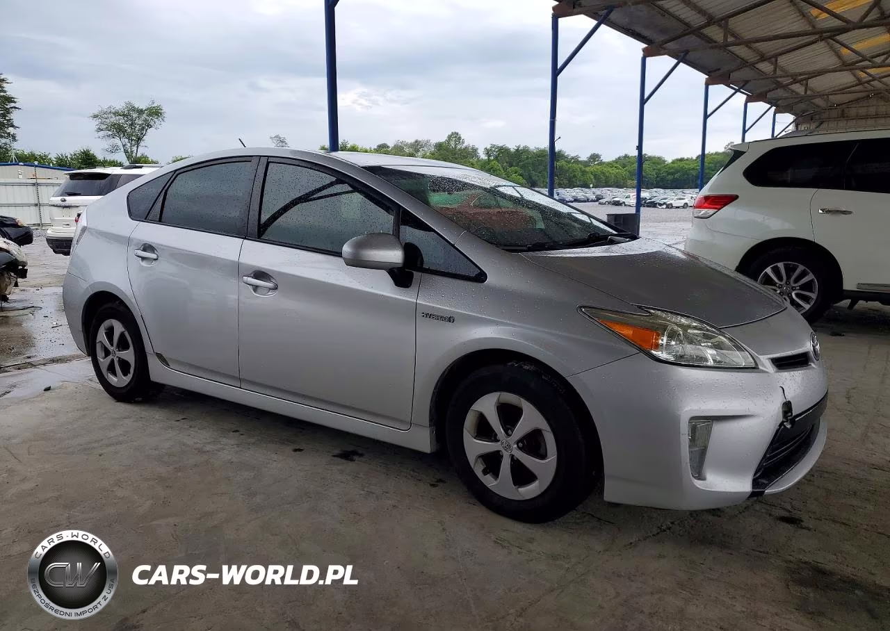 2012 Toyota Prius Three VIN:JTDKN3DU8C5493295 - 4