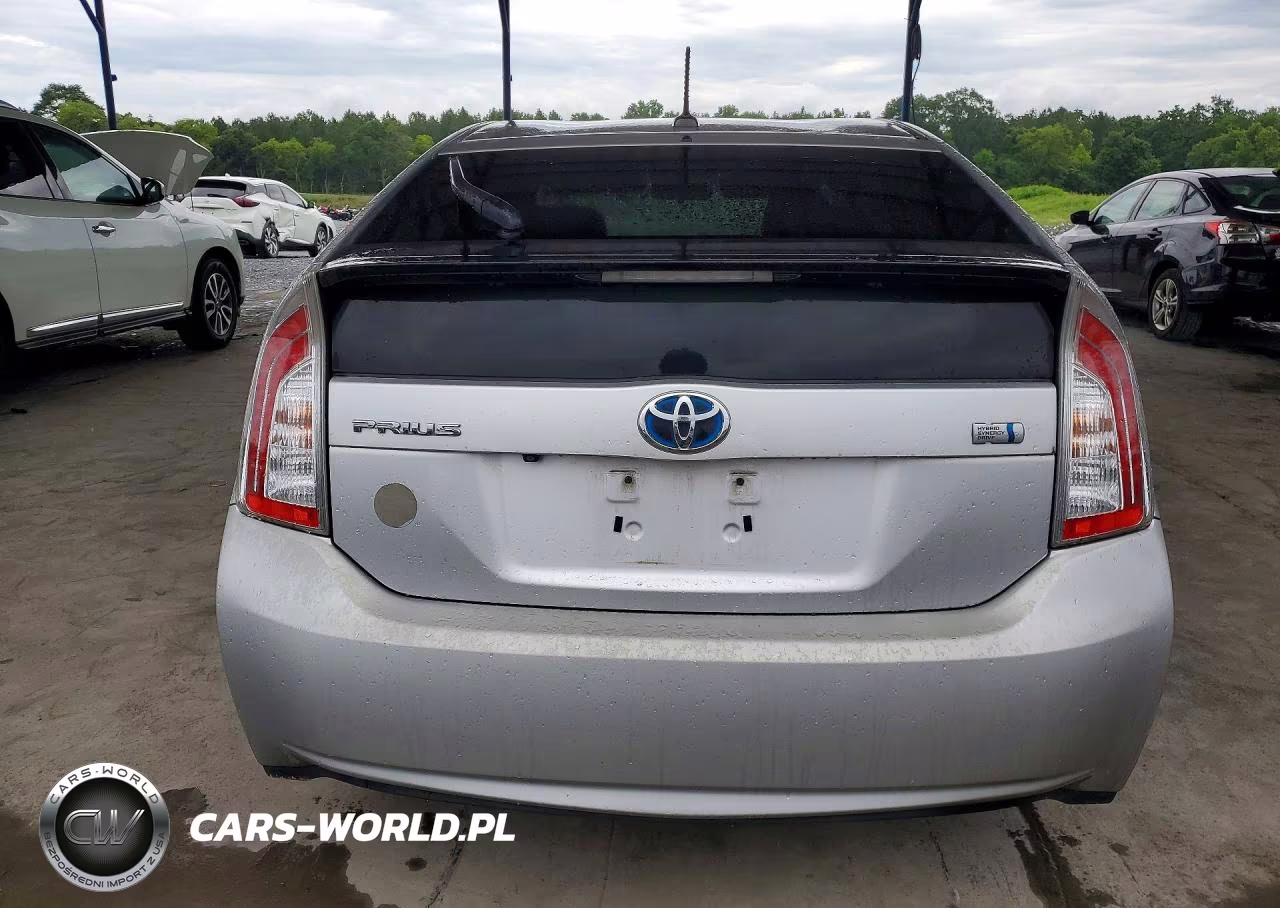 2012 Toyota Prius Three VIN:JTDKN3DU8C5493295 - 6