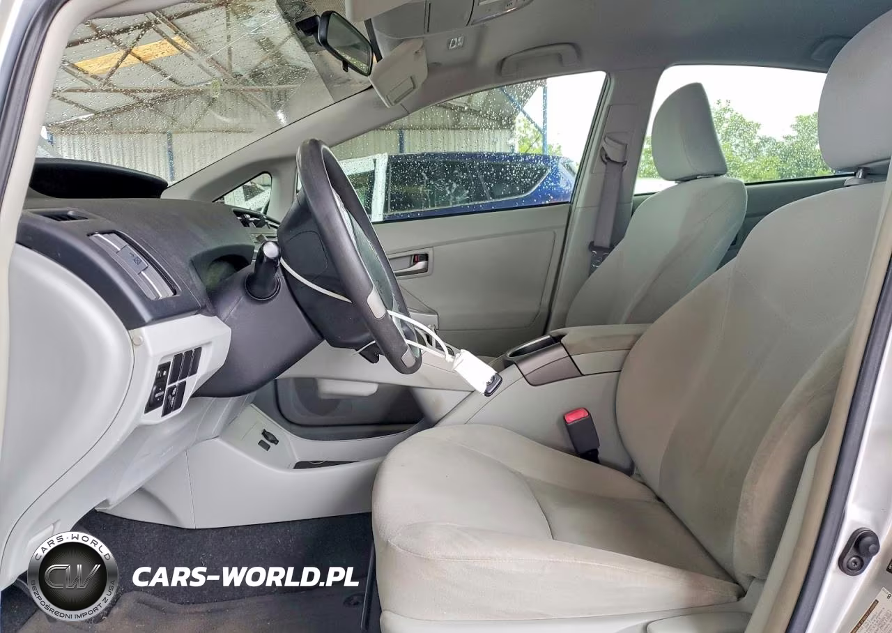 2012 Toyota Prius Three VIN:JTDKN3DU8C5493295 - 7