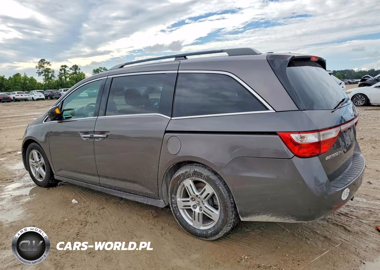 2011 Honda Odyssey Touring VIN:5FNRL5H90BB047421 - 2