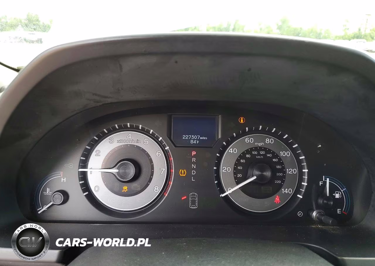 2011 Honda Odyssey Touring VIN:5FNRL5H90BB047421 - 9