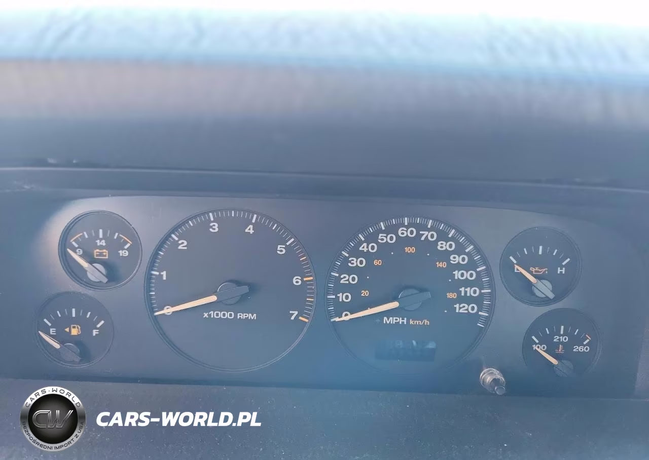 2002 Jeep Grand Cherokee Laredo VIN:1J4GW48S52C254731 - 9