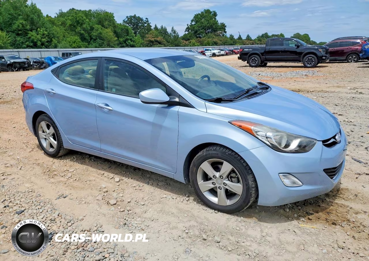 2013 Hyundai Elantra Gls VIN:KMHDH4AE1DU640918 - 4