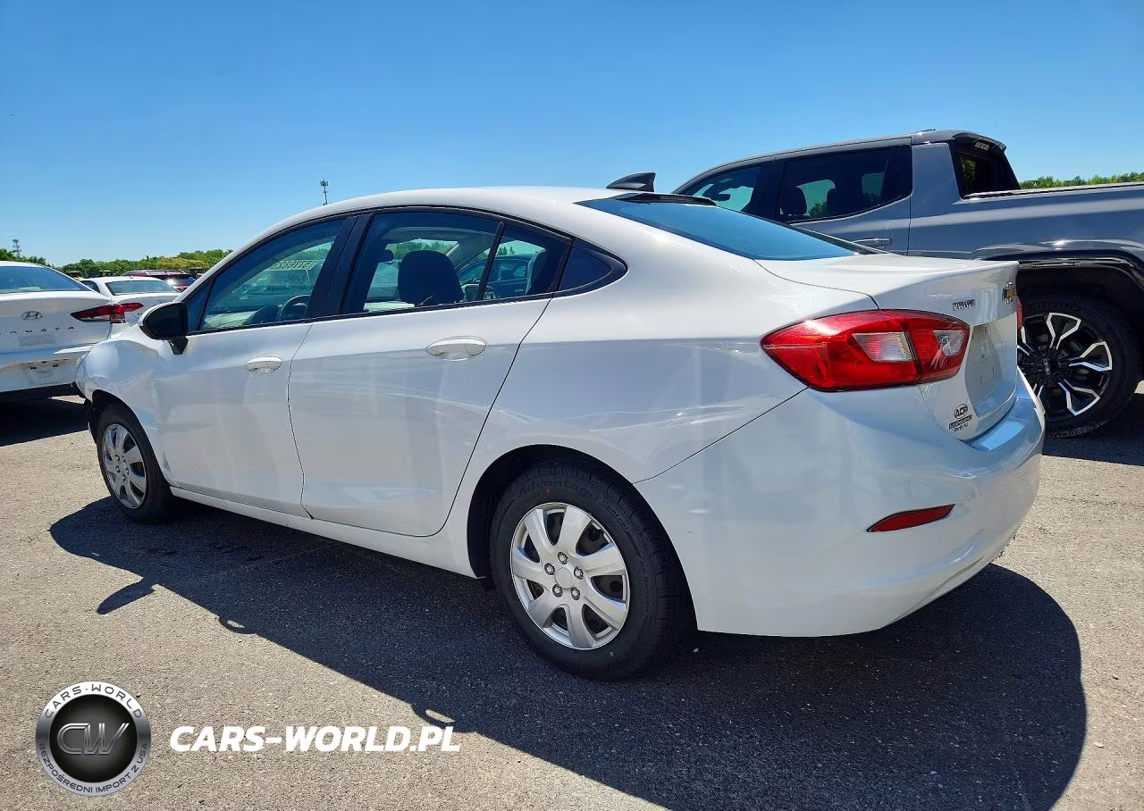 2018 Chevrolet Cruze Ls VIN:1G1BC5SM2J7195937 - 2