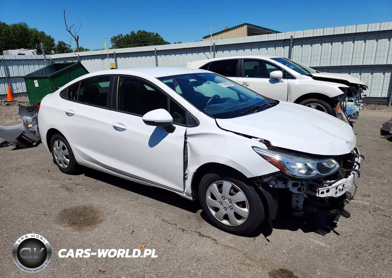 2018 Chevrolet Cruze Ls VIN:1G1BC5SM2J7195937 - 4