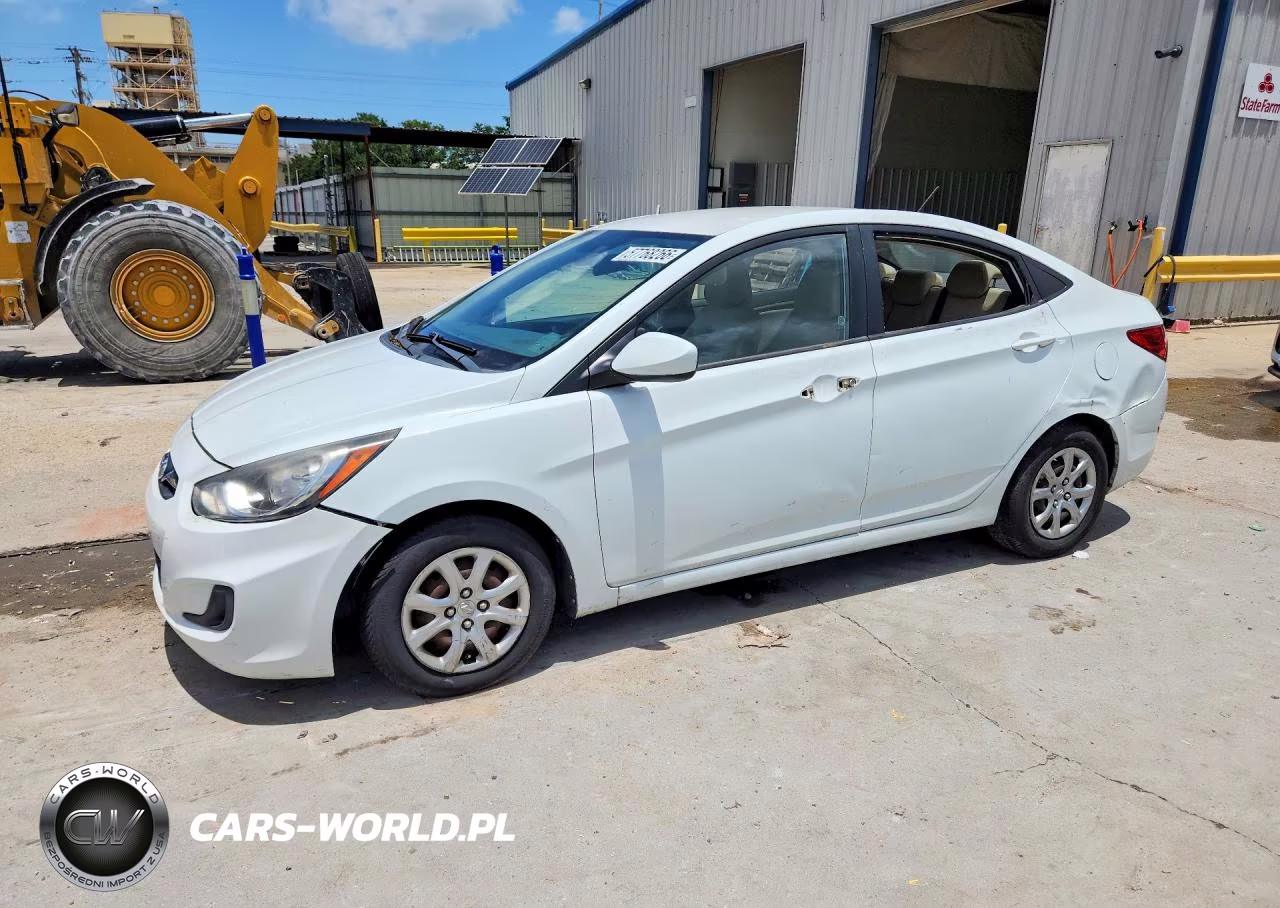 2013 Hyundai Accent Gls – zdjęcie 1 z 12