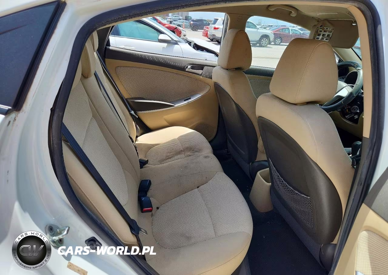 2013 Hyundai Accent Gls VIN:KMHCT4AE4DU305775 - 10
