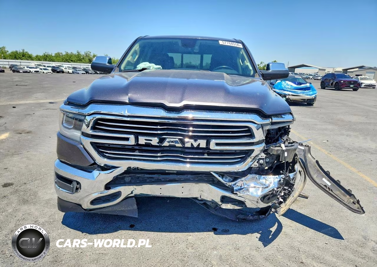 2020 Ram 1500 Laramie VIN:1C6SRFJT8LN301883 - 5