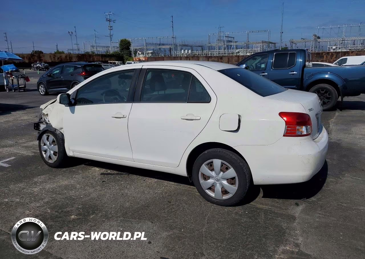 2007 Toyota Yaris Base VIN:JTDBT923471119704 - 2