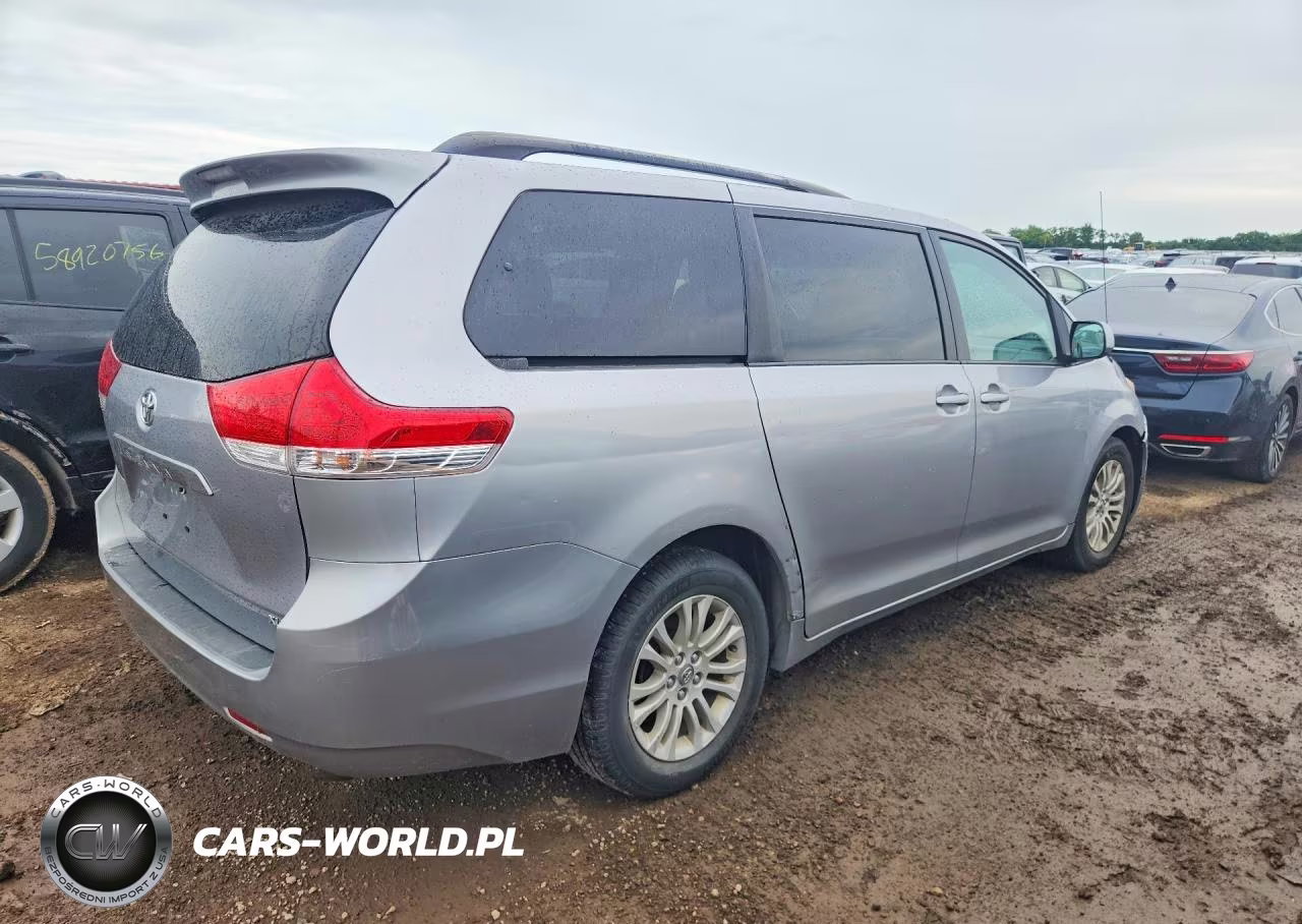 2012 Toyota Sienna Xle 8-Passenger VIN:5TDYK3DC9CS180552 - 3