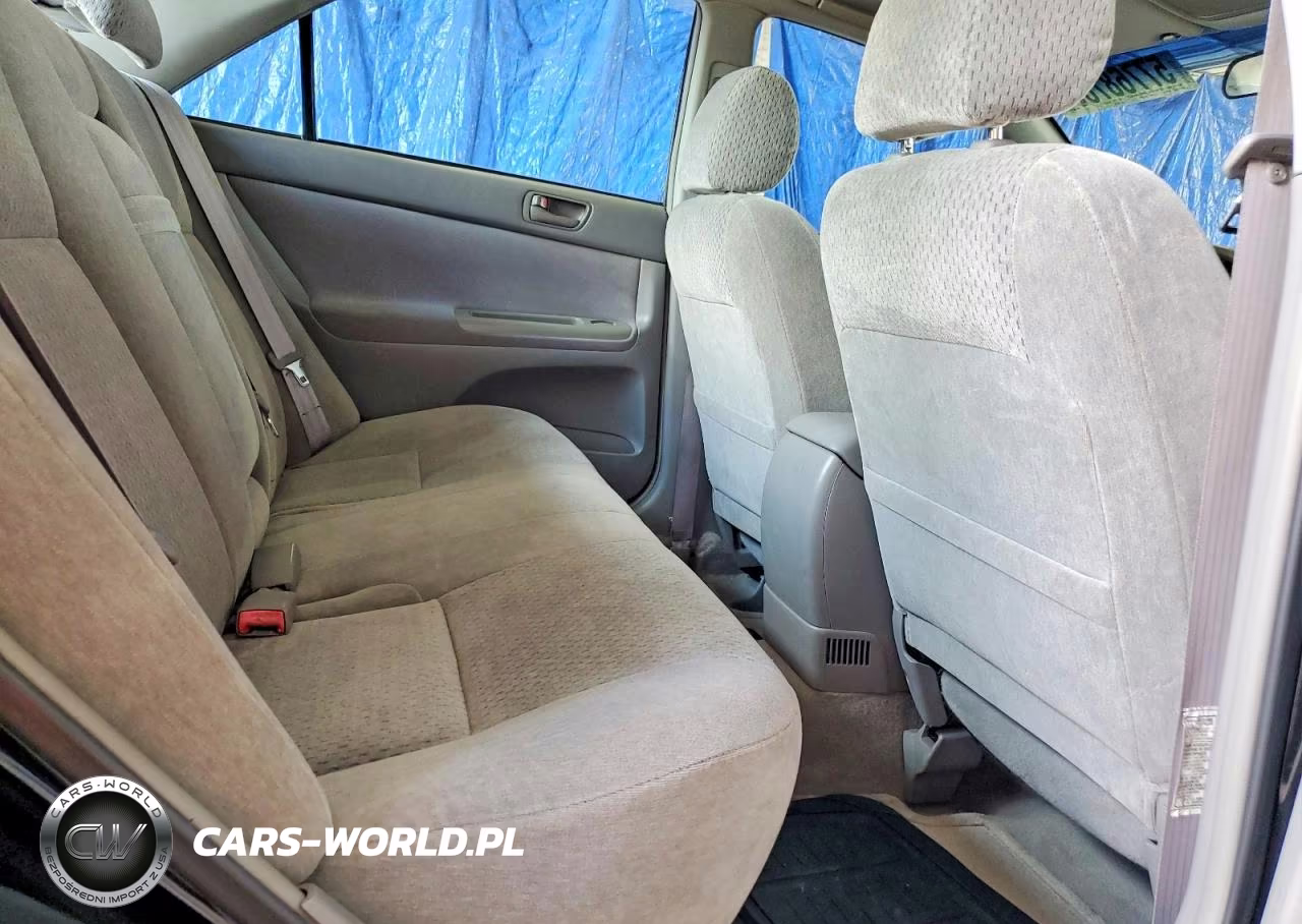 2003 Toyota Camry Le VIN:4T1BE32K93U126120 - 10