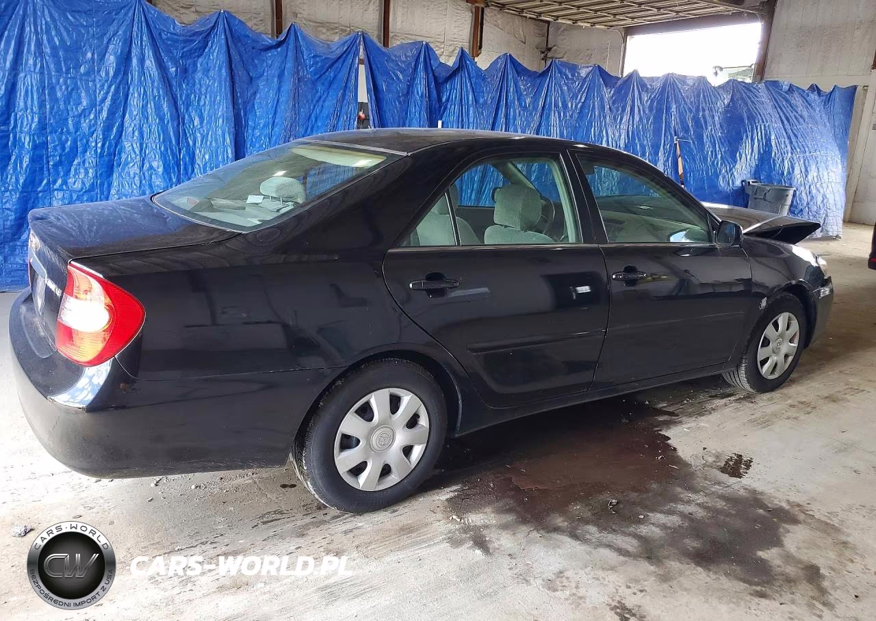 2003 Toyota Camry Le VIN:4T1BE32K93U126120 - 3