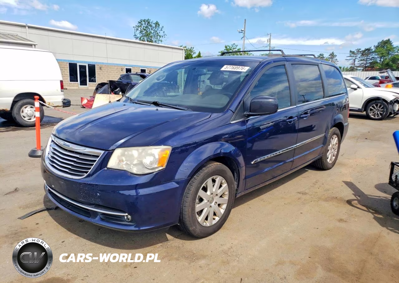 2014 Chrysler Town & Country Touring – zdjęcie 1 z 13
