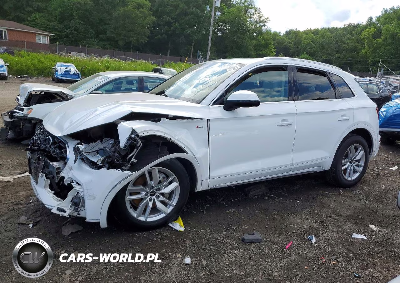 2023 Audi Q5 Premium 45 VIN:WA1GAAFYXP2112084 - 1