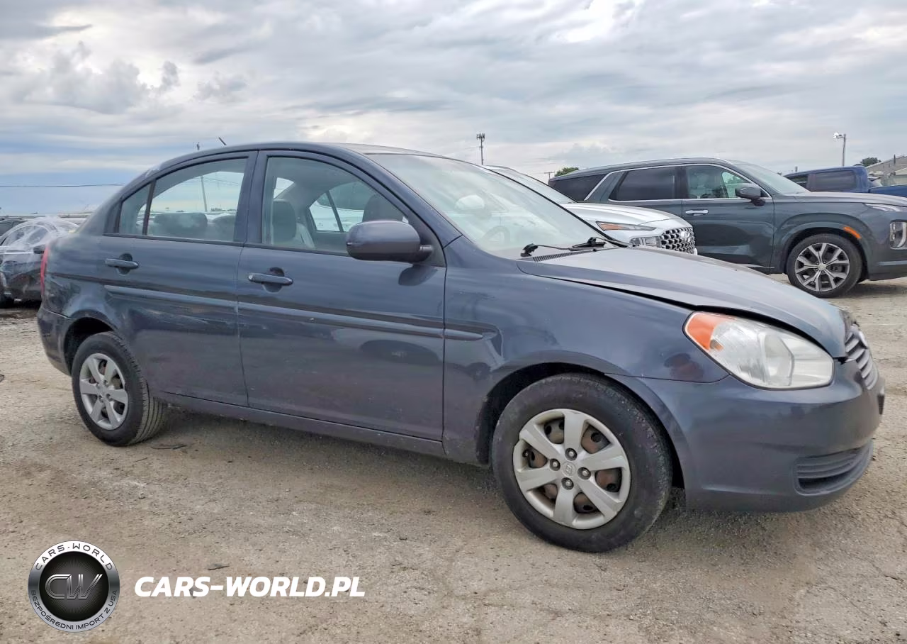 2010 Hyundai Accent Gls VIN:KMHCN4AC1AU431418 - 4