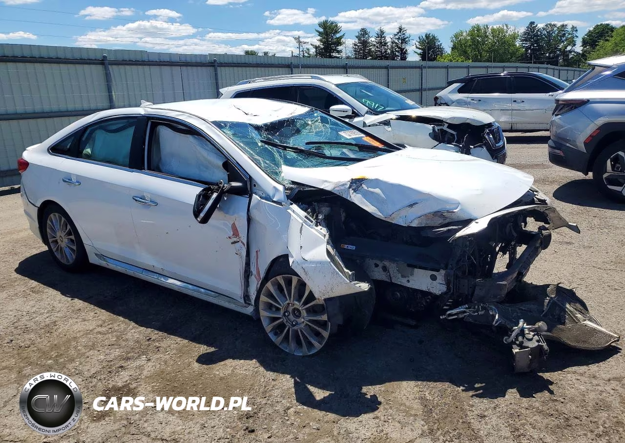2015 Hyundai Sonata Limited VIN:5NPE34AF6FH013080 - 4