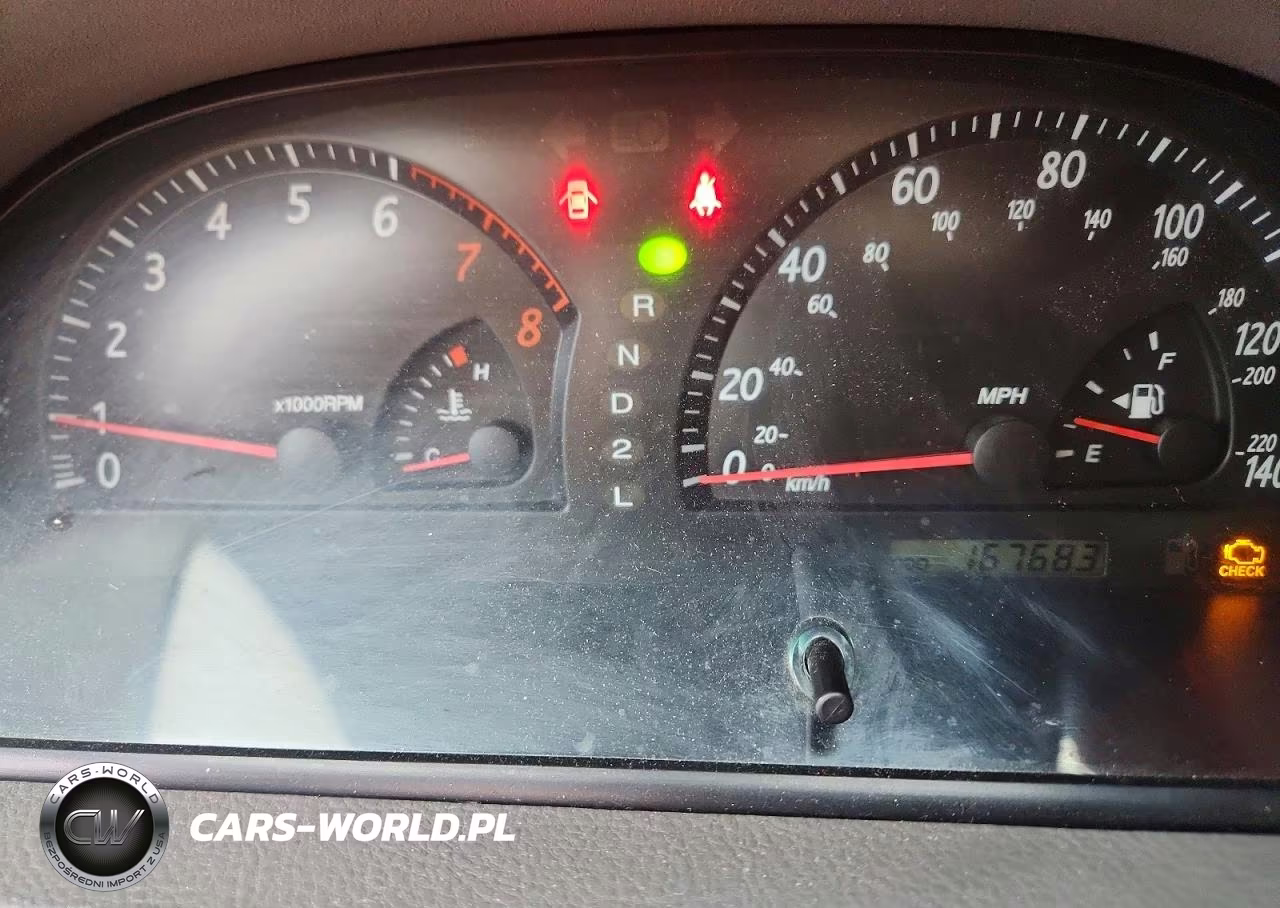 2002 Toyota Camry Le VIN:JTDBE32K320007733 - 9