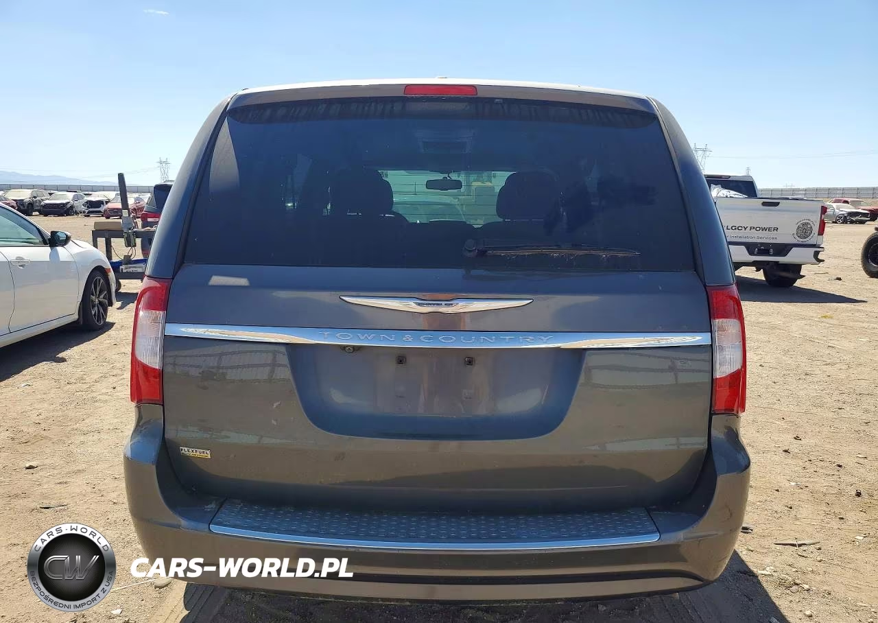 2016 Chrysler Town & Country Touring VIN:2C4RC1BG6GR213453 - 6