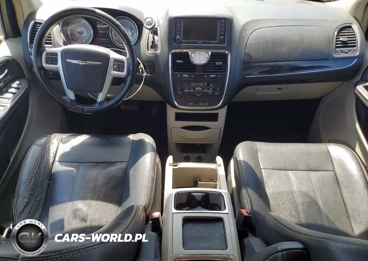2016 Chrysler Town & Country Touring VIN:2C4RC1BG6GR213453 - 8