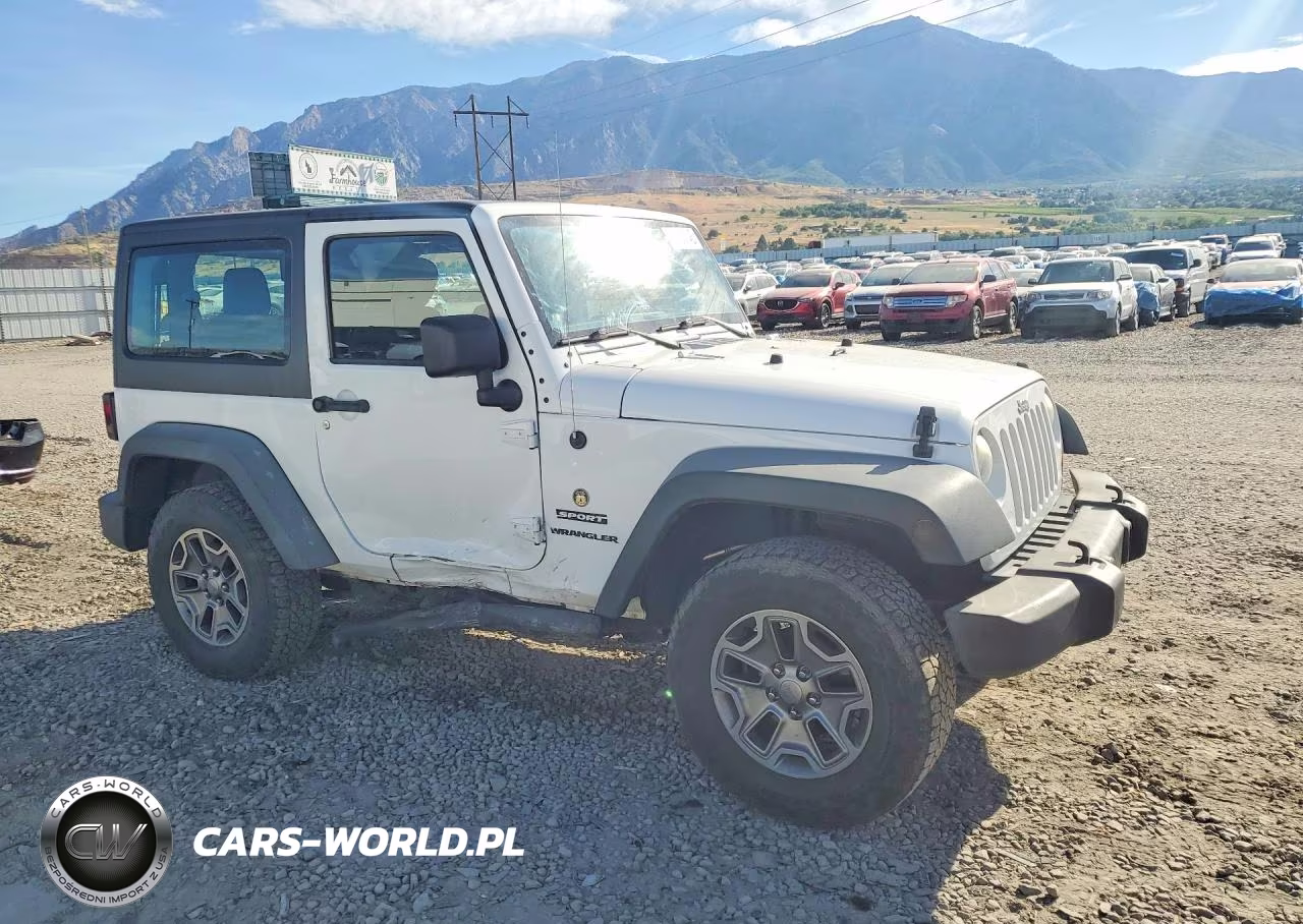 2012 Jeep Wrangler Sport VIN:1C4AJWAG5CL190719 - 4