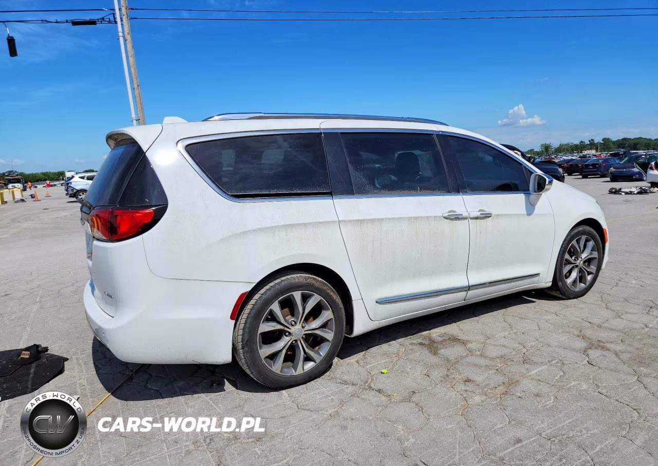 2017 Chrysler Pacifica Limited VIN:2C4RC1GG6HR759907 - 3