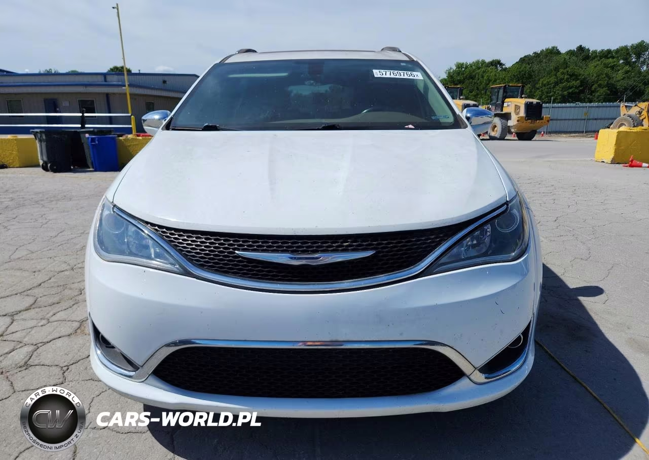 2017 Chrysler Pacifica Limited VIN:2C4RC1GG6HR759907 - 5